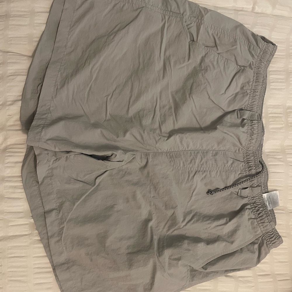 Columbia Men's Athletic Gray Shorts